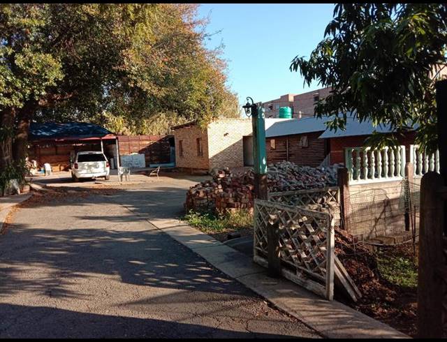 3 BEDROOM HOUSE FOR SALE IN PRETORIA WEST